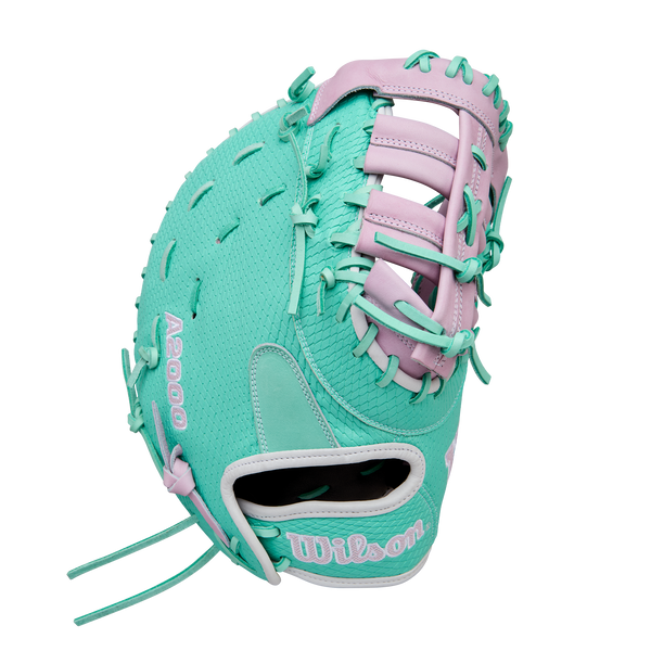 2026 Wilson Winter Collection A2000 Softball 1620SS 12.5" First Base Mitt - WBW103949125 / WBW103950125